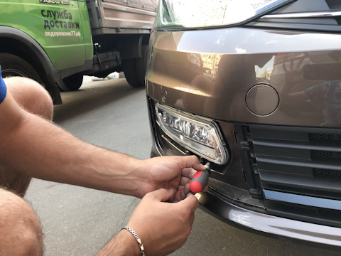 Как поменять ходовые огни фольксваген поло Бортжурнал Volkswagen Polo Sedan
