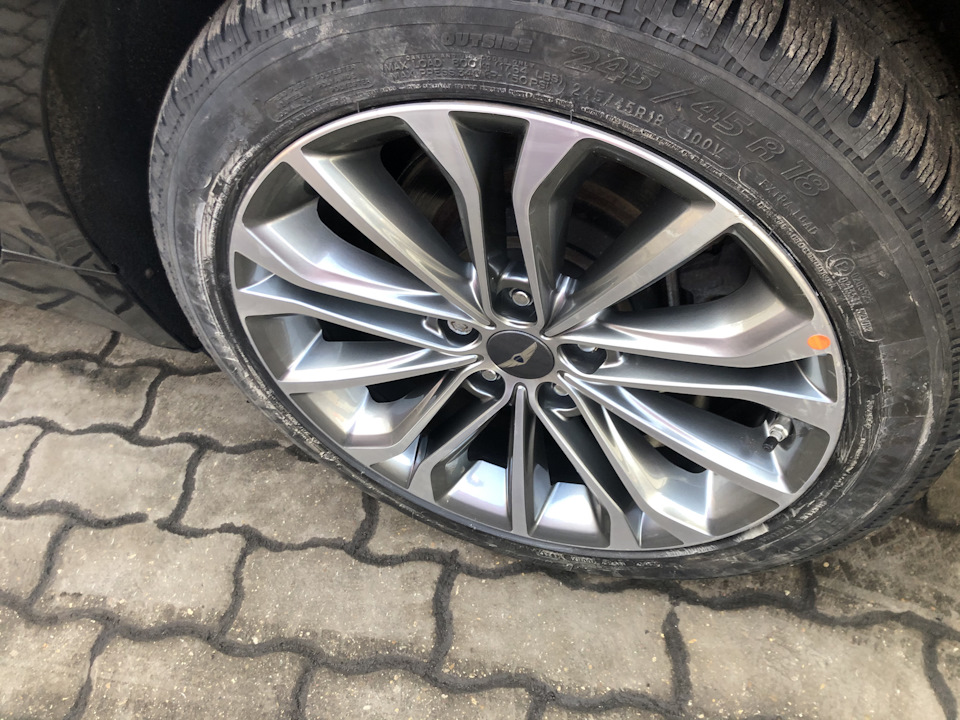 Новогодний подарок от Рольф Алтуфьево — Hyundai Genesis (2G), 3 л, 2016 ...