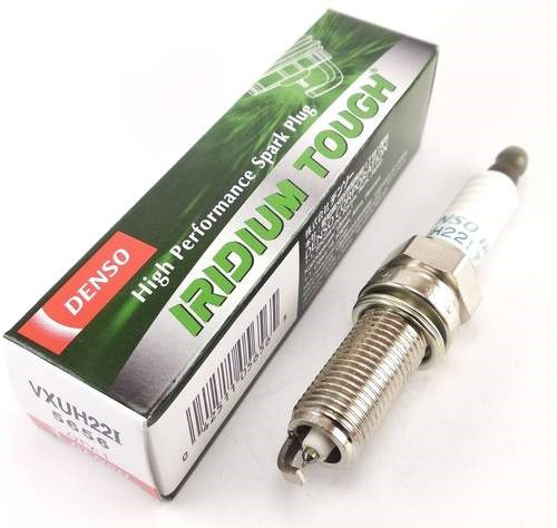 Denso VXUH22I / 5656 (момент затяжки — 15-20 Нм, межэлектродный зазор 0,9 мм) — по некоторым характеристикам чуть лучше NGK, но и стоят дороже — Hyundai Creta (1G). Запчасти на фото: VXUH22I