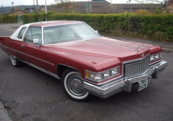 Cadillac Coupe 1975