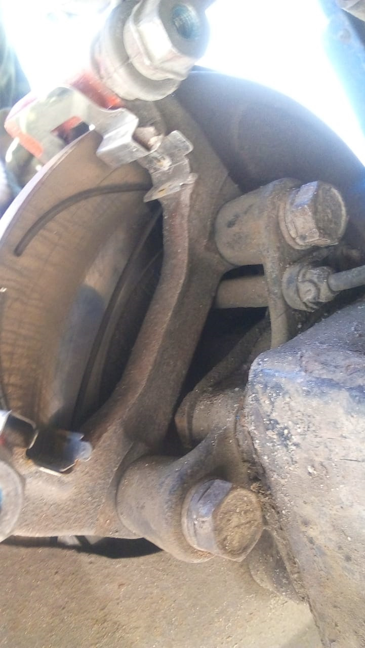 Визг тормозов…и не только( — Lada Калина 2 Спорт, 1,6 л., 2016 года ...