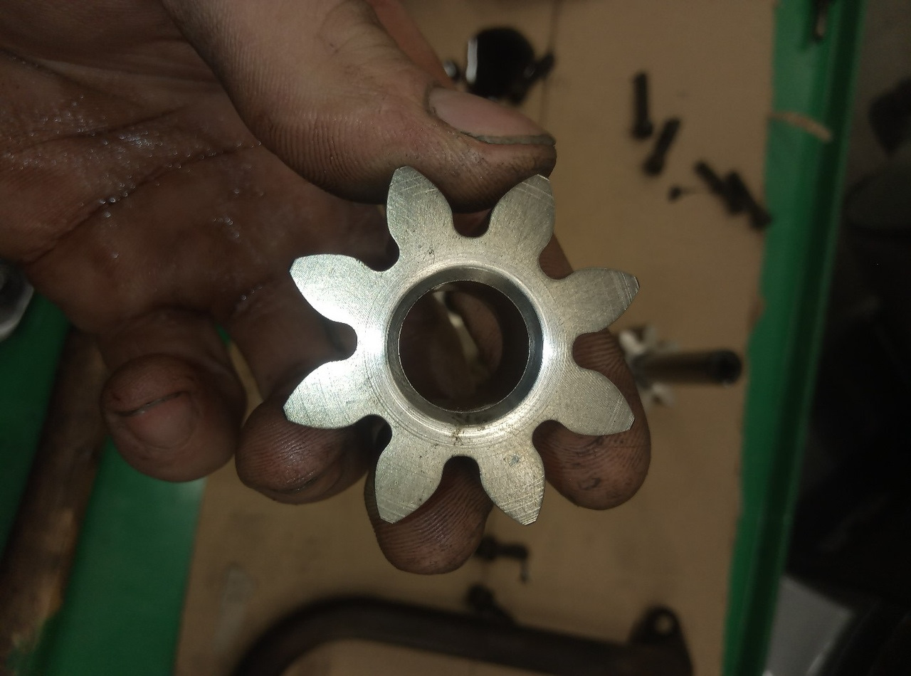 Загорелся датчик давления масла. — Ford Galaxy (Mk I), 2,8 л, 1999 года ...