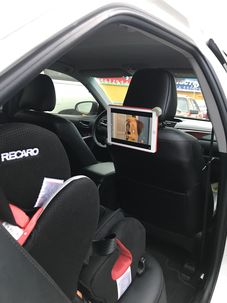 Автомобильный держатель для IPad — Toyota Camry (XV50), 2,5 л, 2013 года |  аксессуары | DRIVE2