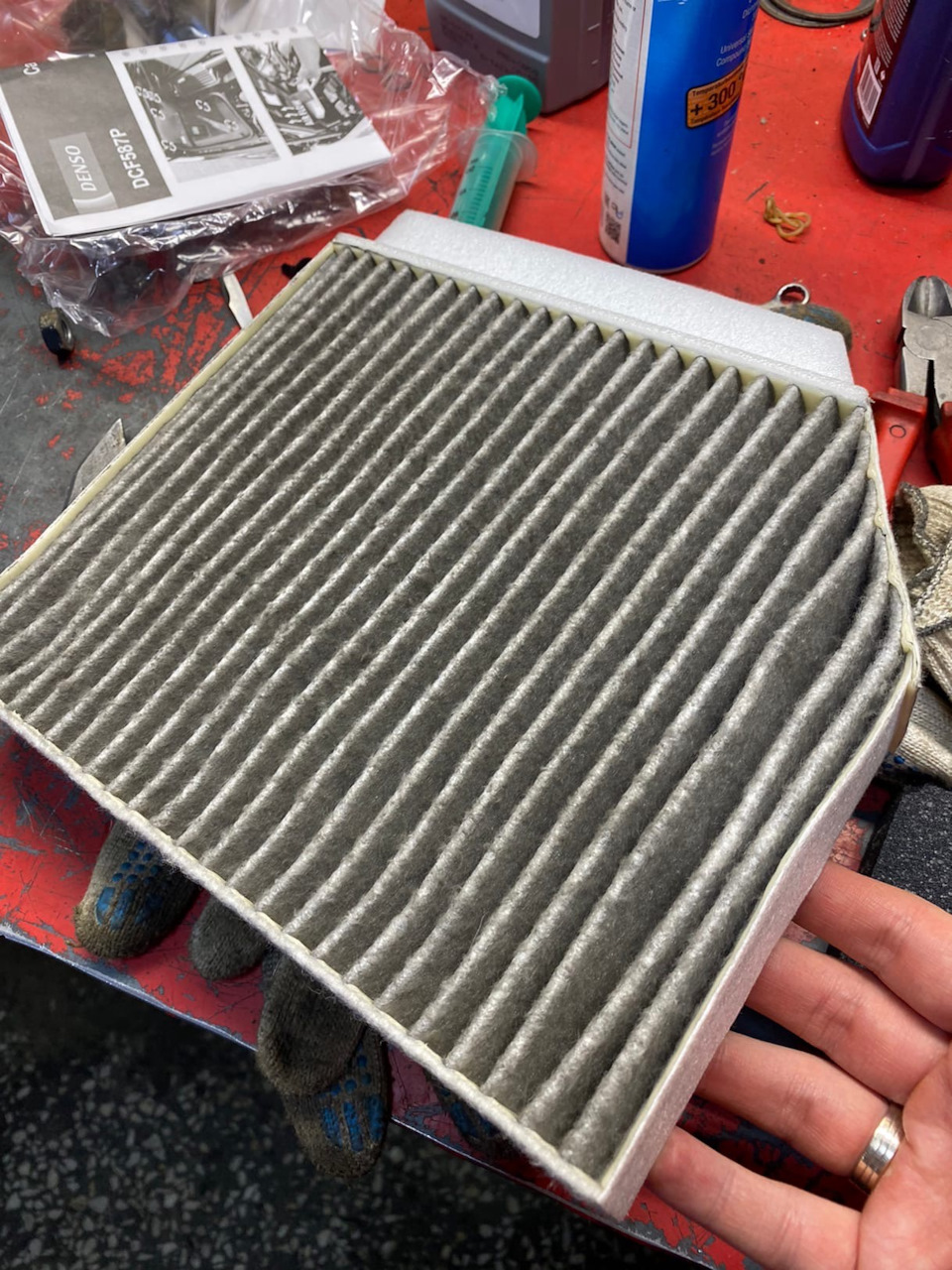 Угольный — Mercedes-Benz GLC 43 AMG. Запчасти на фото: DCF587P