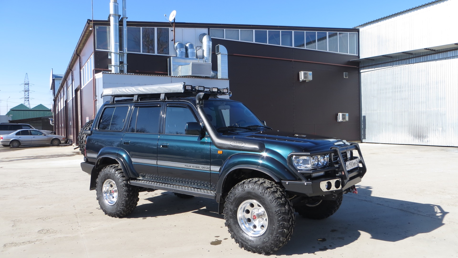 Тюнинг ленд крузер 80. Toyota Land Cruiser 80 лифт. Land Cruiser 80 Lifted. Тойота ленд круизер 80 лифт 80. Toyota lc70 Lift.