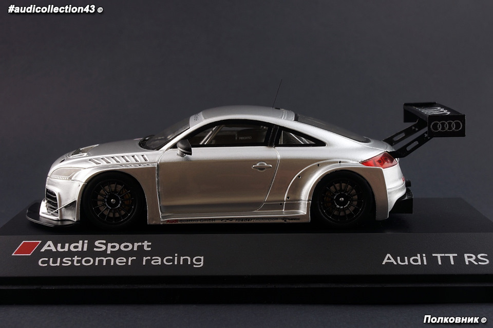 ディーラー特注　Sparks製Audi TT RS VLN プレゼンテーション ディーラー特注 Sparks製Audi TT RS VLN プレゼンテーション