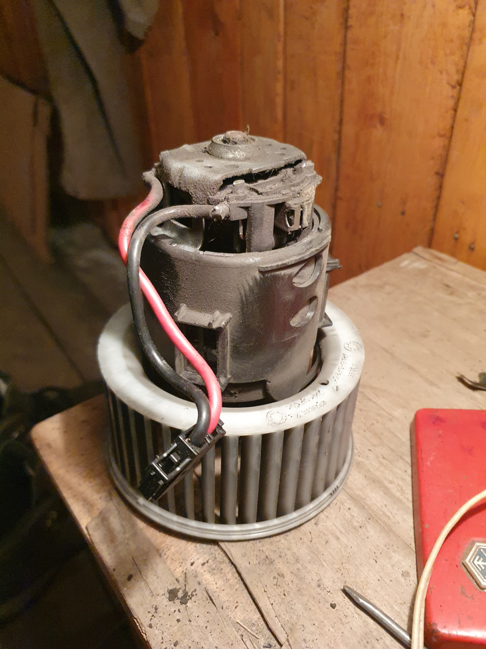 Пыли вагон. — Audi Q5 (1G)