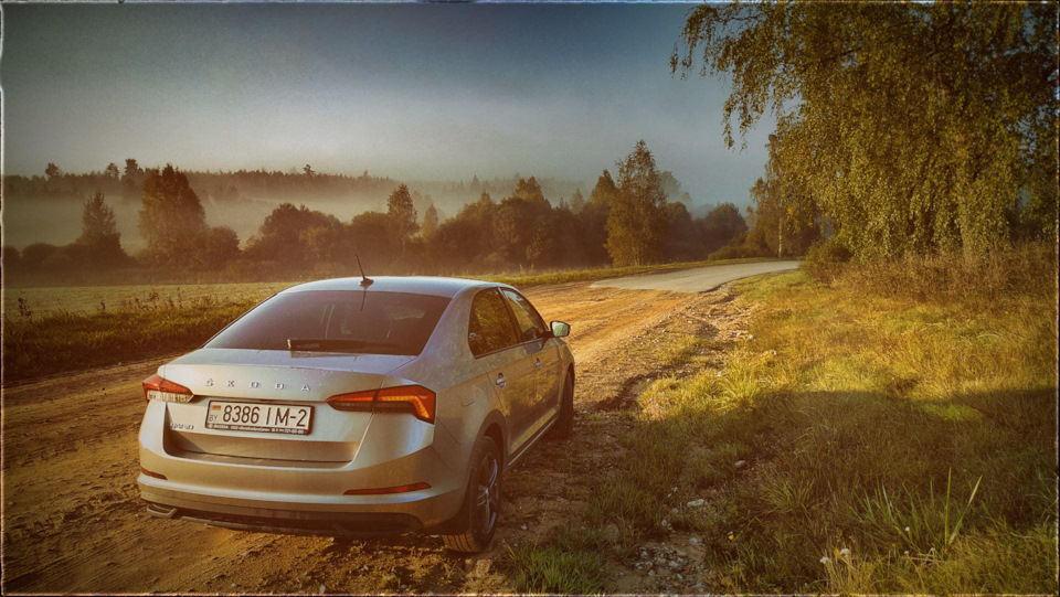 Рассвело — и туман отступил к Тэн-горе понемногу, осев на склонах ...