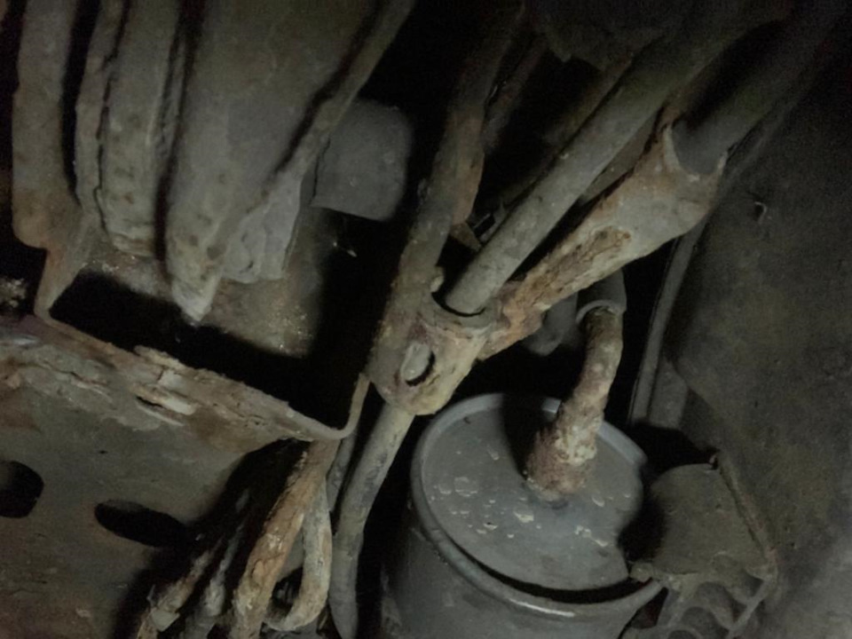 Топливные трубки ранены, но еще не убиты — Volvo S40 (1G)