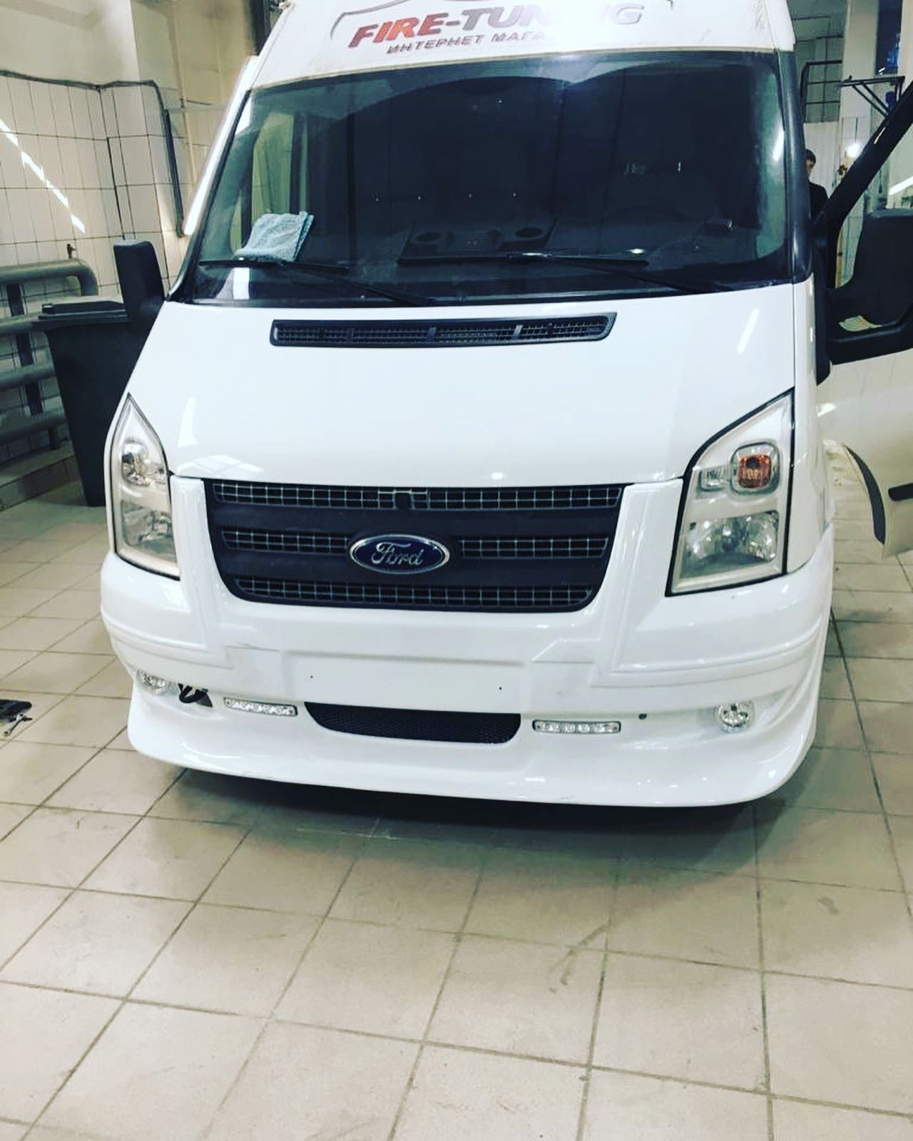 Обвес бампера Ford Transit