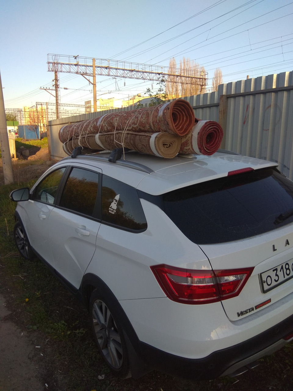 Крепление грузов на багажнике! Нужен совет — Lada Vesta SW Cross, 1,8 л,  2019 года | аксессуары | DRIVE2