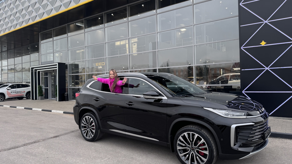 Exeed TXL Turbo Black