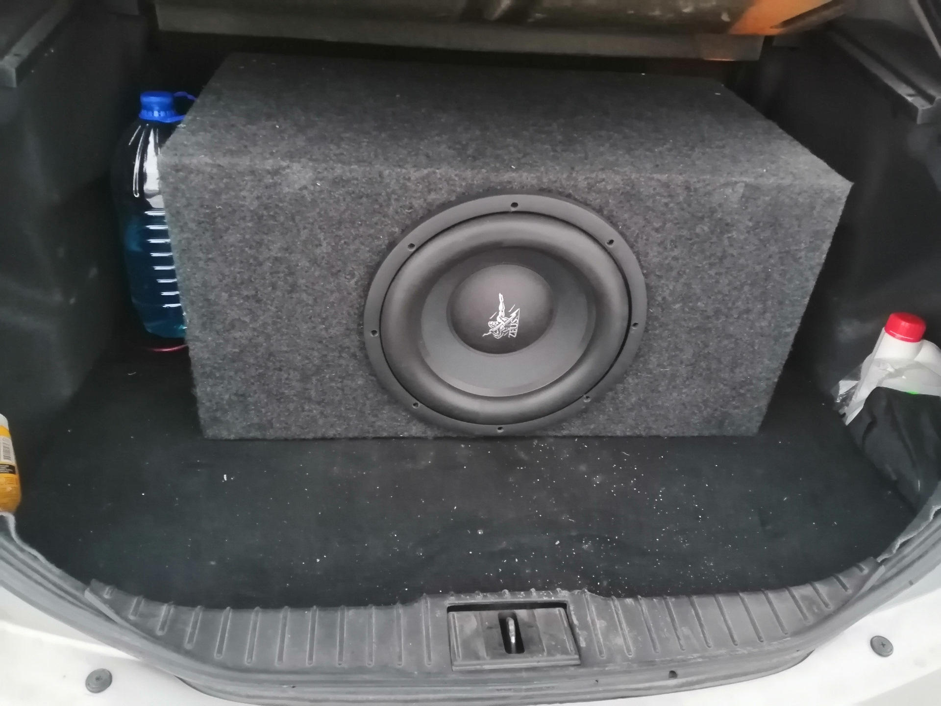 Сабвуфер Zeus от audio nova 1.1200 в 1 ом — Chery M11, 1,6 л, 2010 года ...