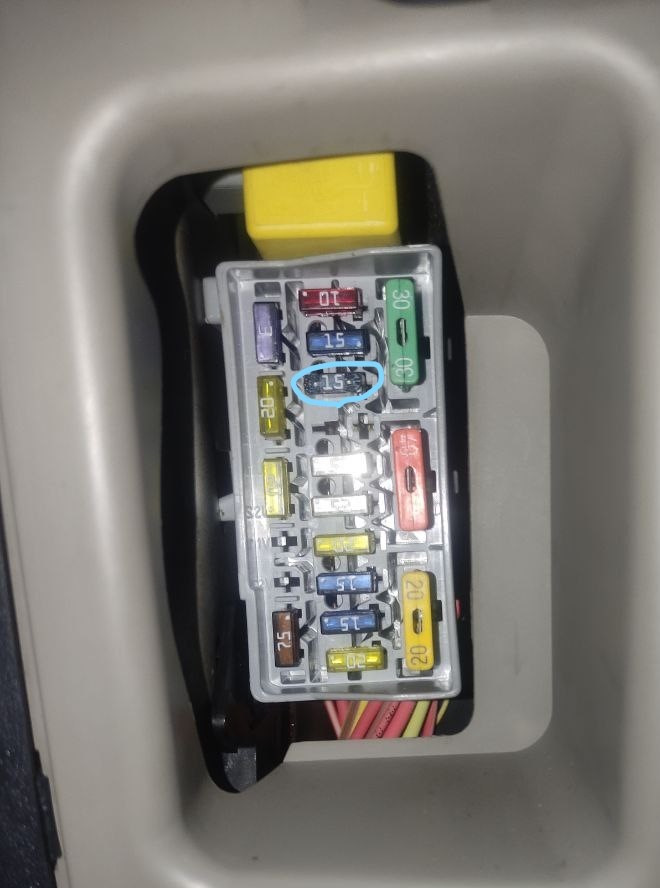 Светомузыка с задними фарами при включении поворотника/Рено Меган 2 ...