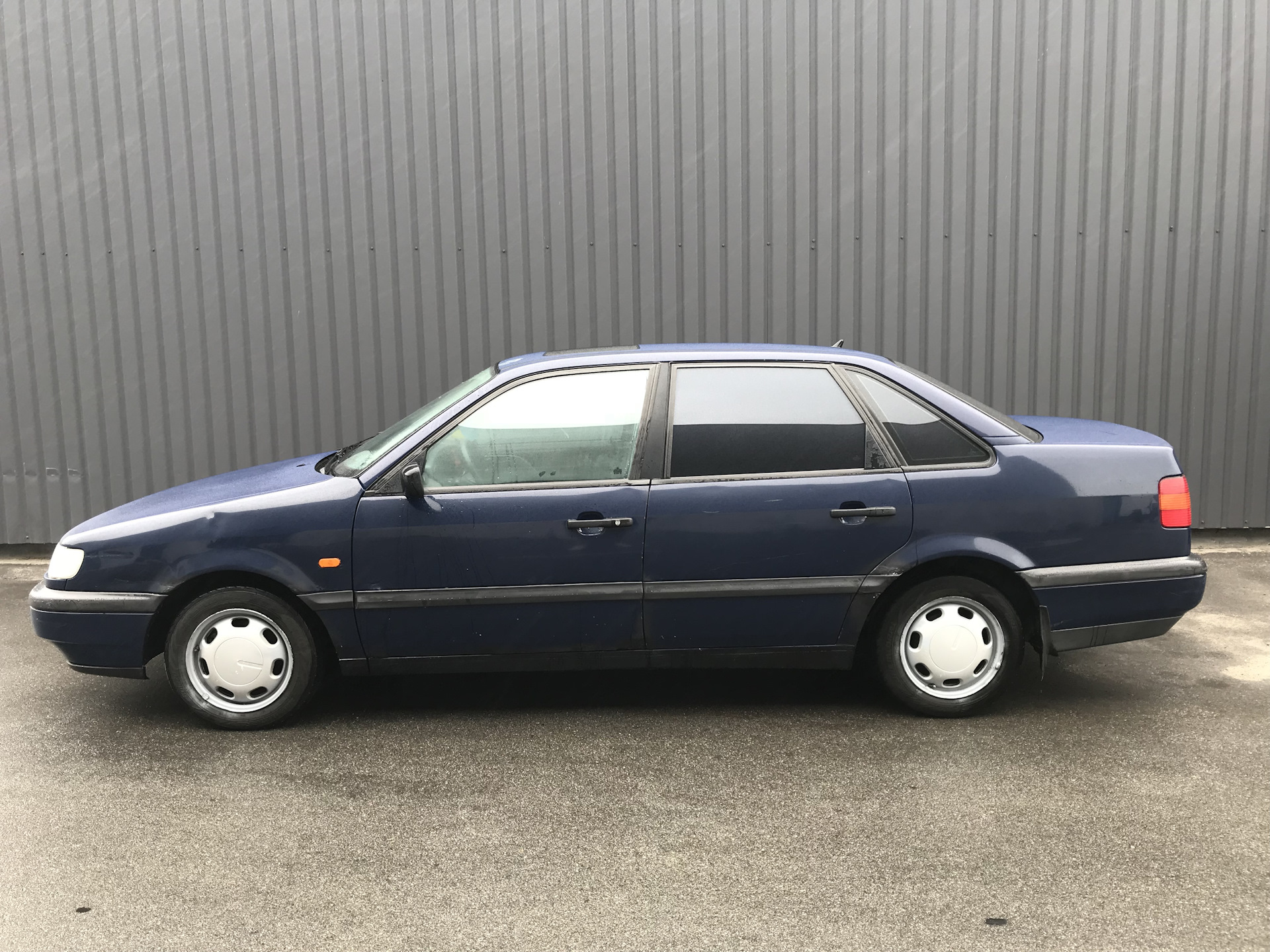 Продажа Volkswagen Passat B4 1995 — Volkswagen Passat B4, 1,8 л, 1995 года  | продажа машины | DRIVE2