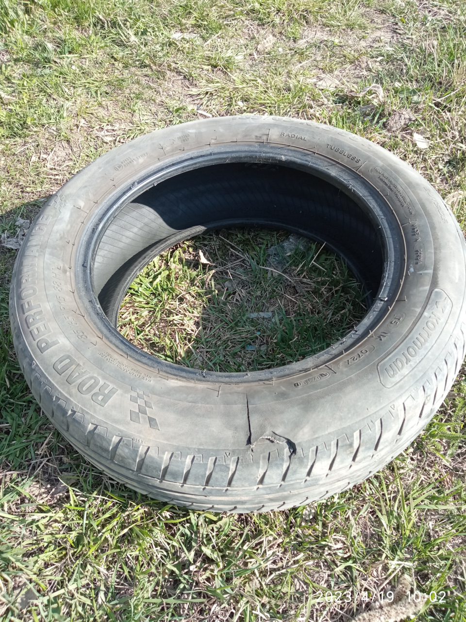 Порвал шину — LADA Ларгус, 1,6 л., 2020 года | шины | DRIVE2