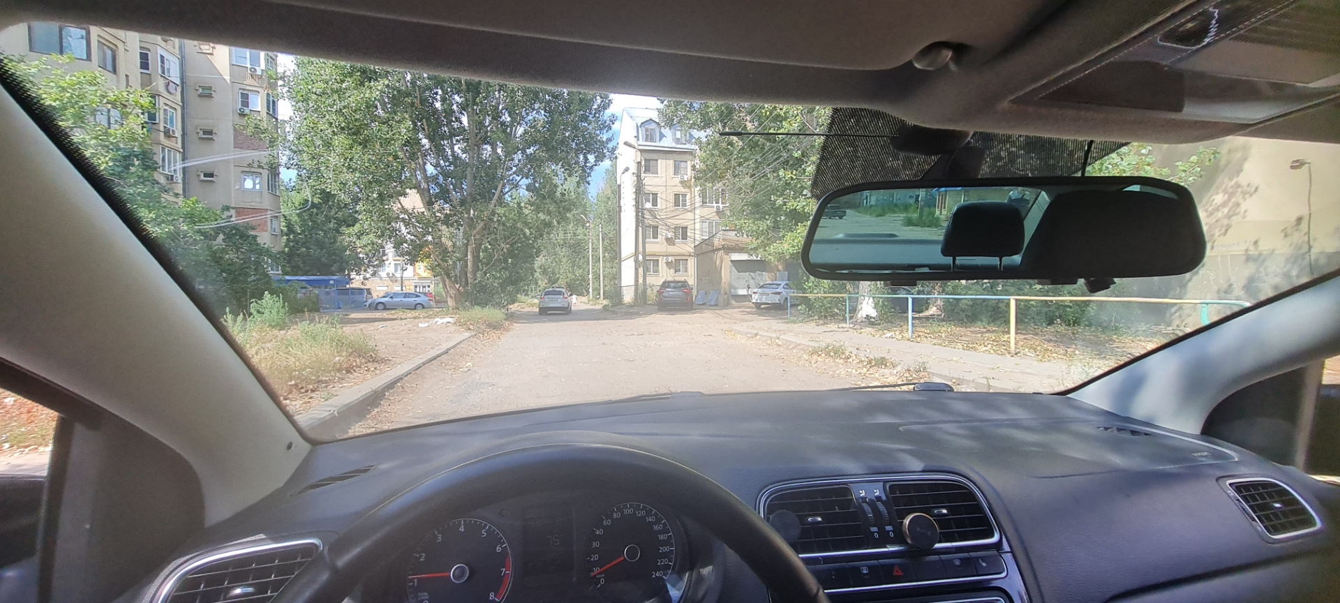 Новое лобовое — Volkswagen Polo Sedan, 1,6 л, 2014 года | кузовной ...