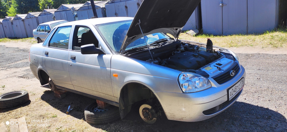Тормозная жидкость — Lada Приора седан, 1,6 л, 2011 года | расходники ...