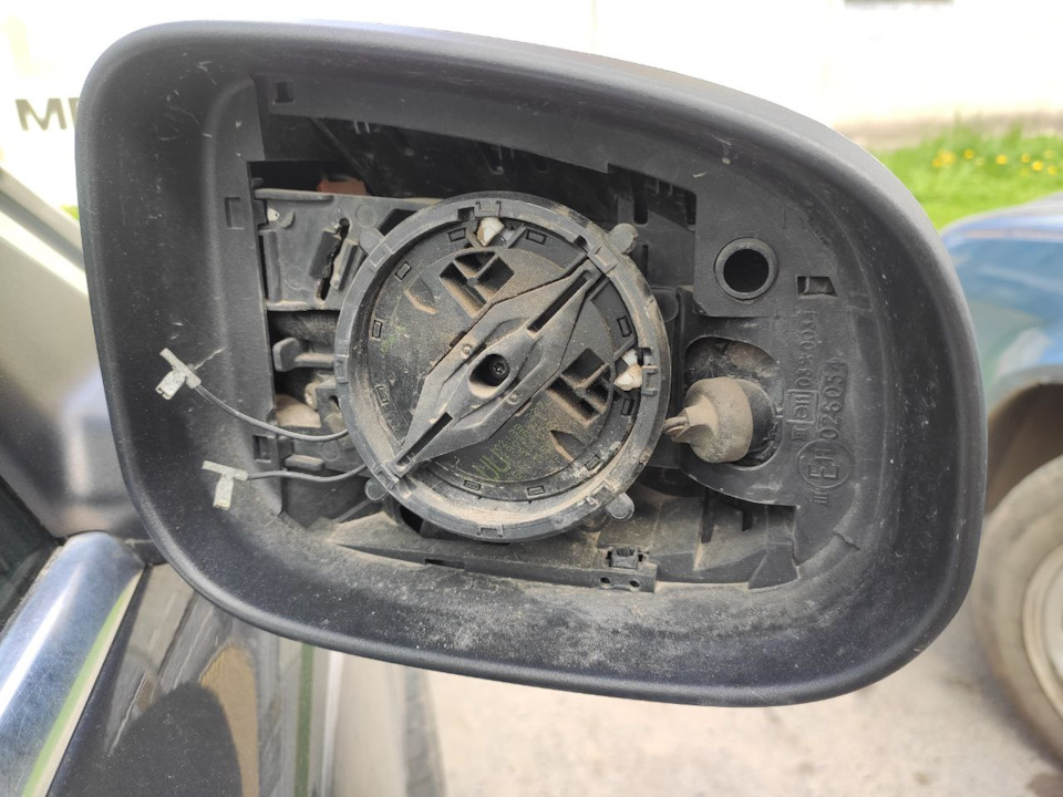 Замена зеркального элемента — Volvo S80 (2G), 2,5 л, 2008 года | своими ...