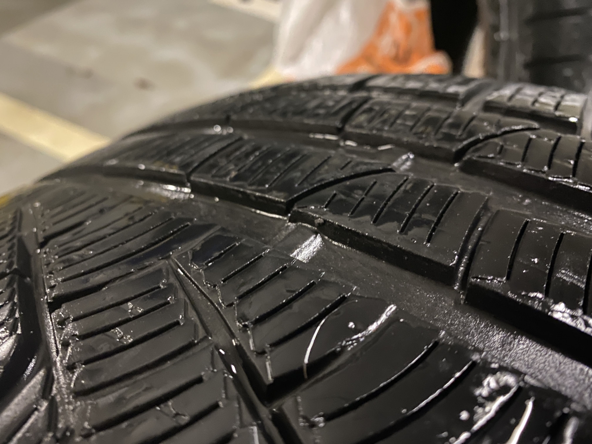 Шины 245. Continental 245/45 r18. Pirelli Winter Sottozero II. Автошина Континенталь 240 50 r20 зимняя шипованная.