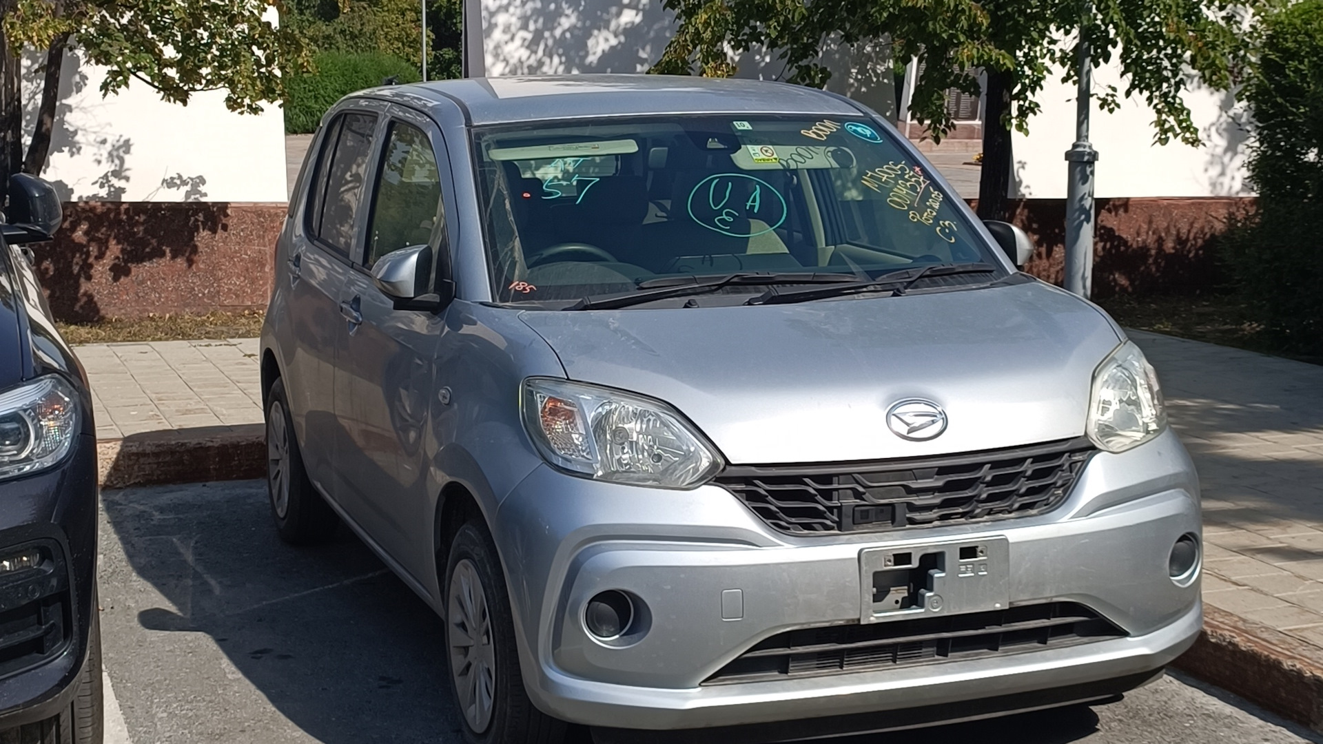 Daihatsu Trevis 1 0 i