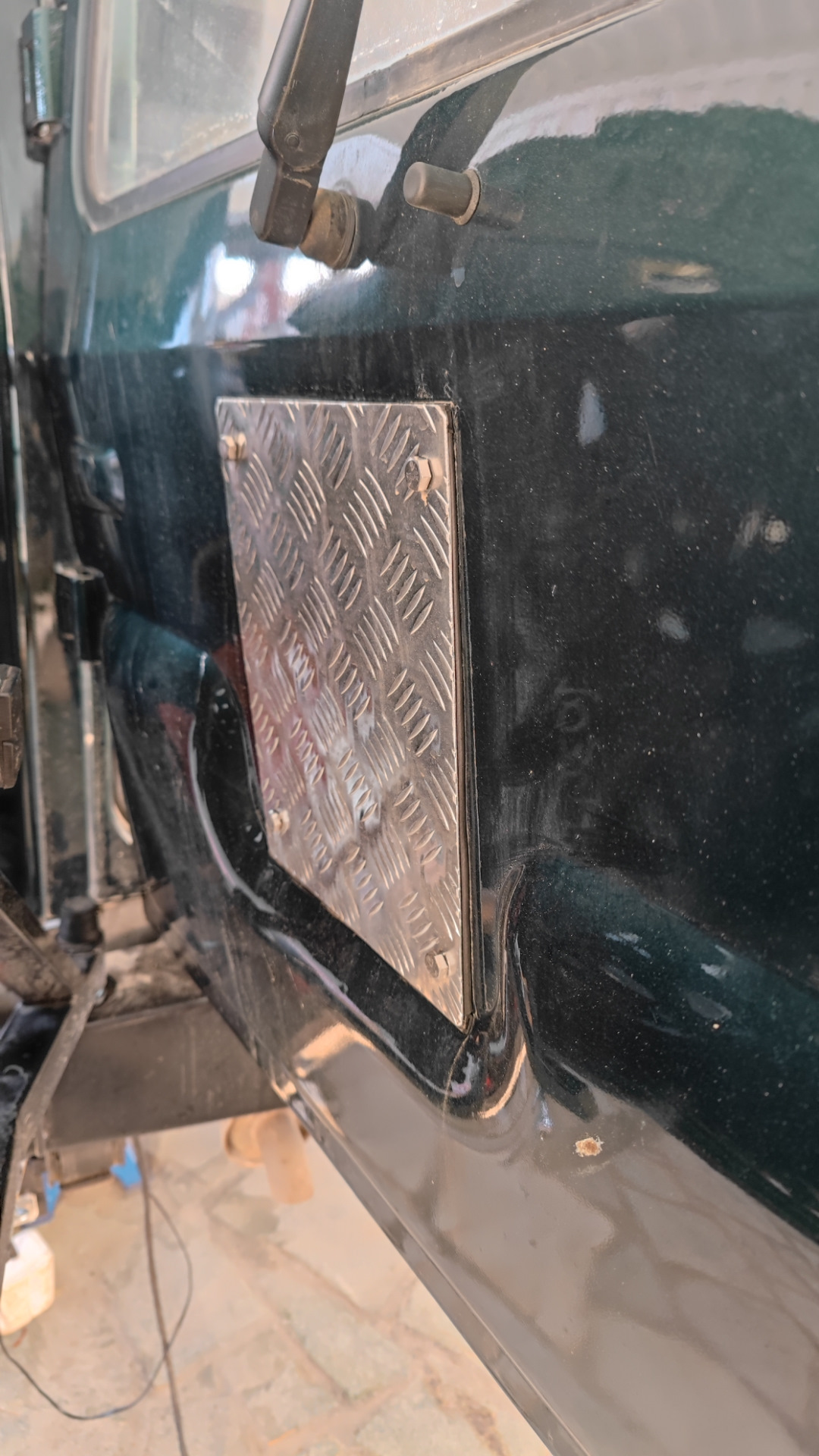 Установка уплотнителя двери и ее регулировка, а так же защита под упор ...