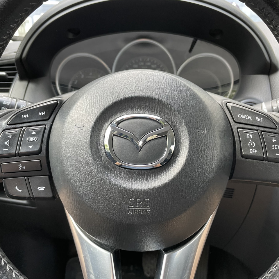 Эмблема на руле Mazda — Mazda CX-5 (1G), 2 л, 2013 года | аксессуары |  DRIVE2