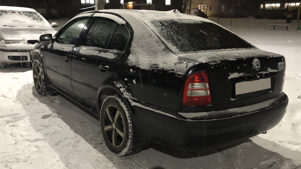 Подклинивает заднее колесо — замена тросов ручника — Skoda Octavia A4 ...