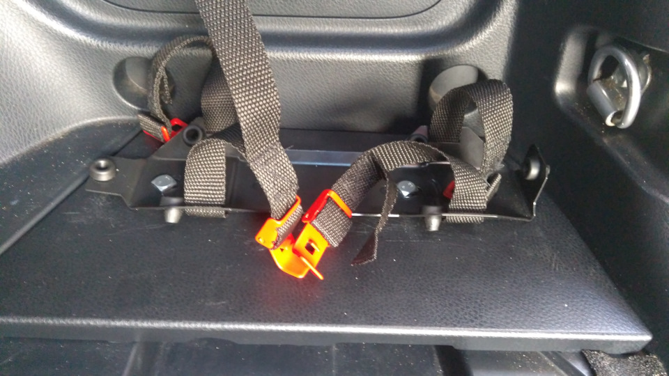 Крепление огнетушителя — Toyota RAV4 (IV), 2 л, 2013 года | аксессуары ...