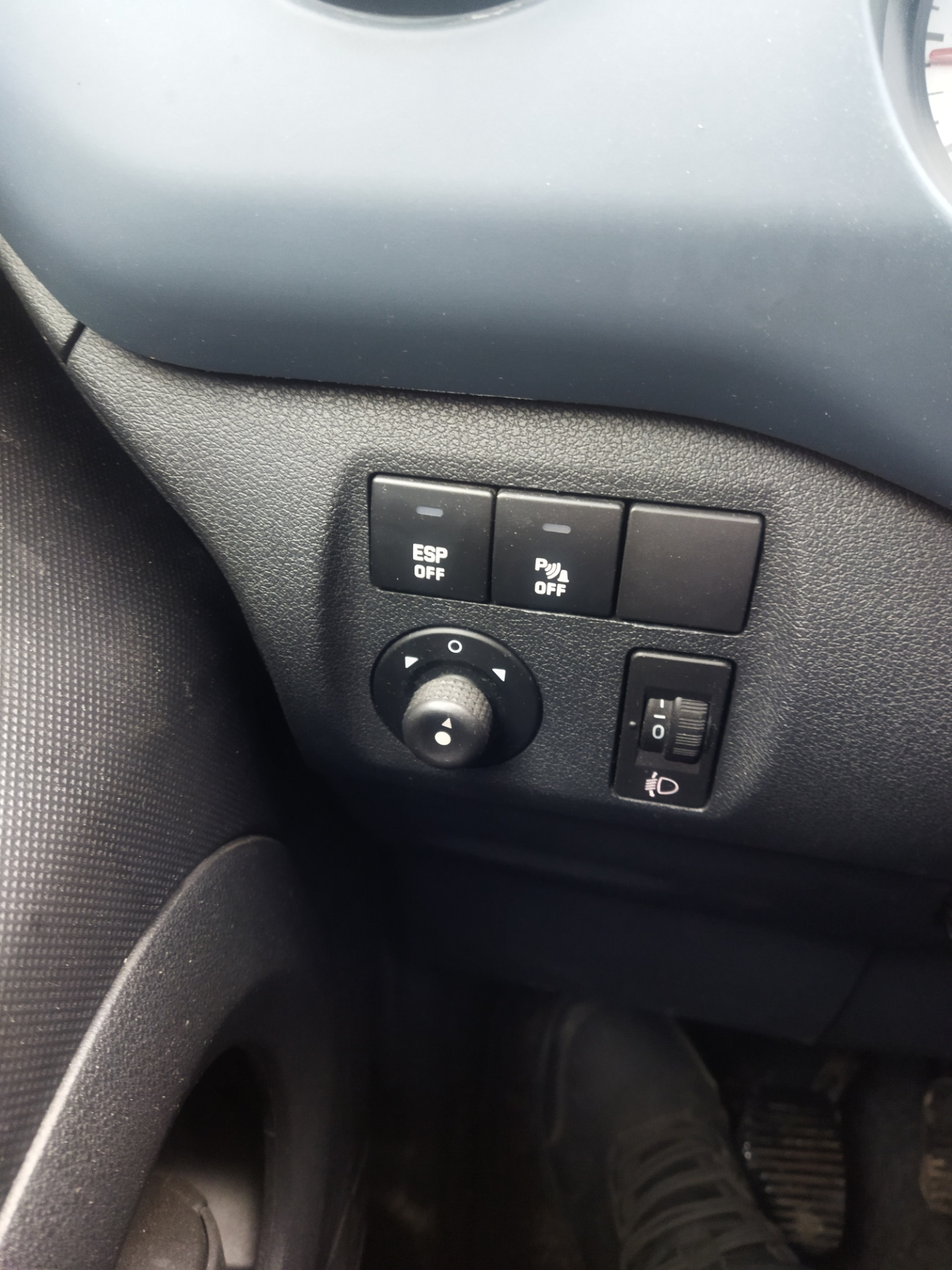 Кнопка отключения парктроника — Peugeot Partner Tepee, 1,6 л, 2010 года ...