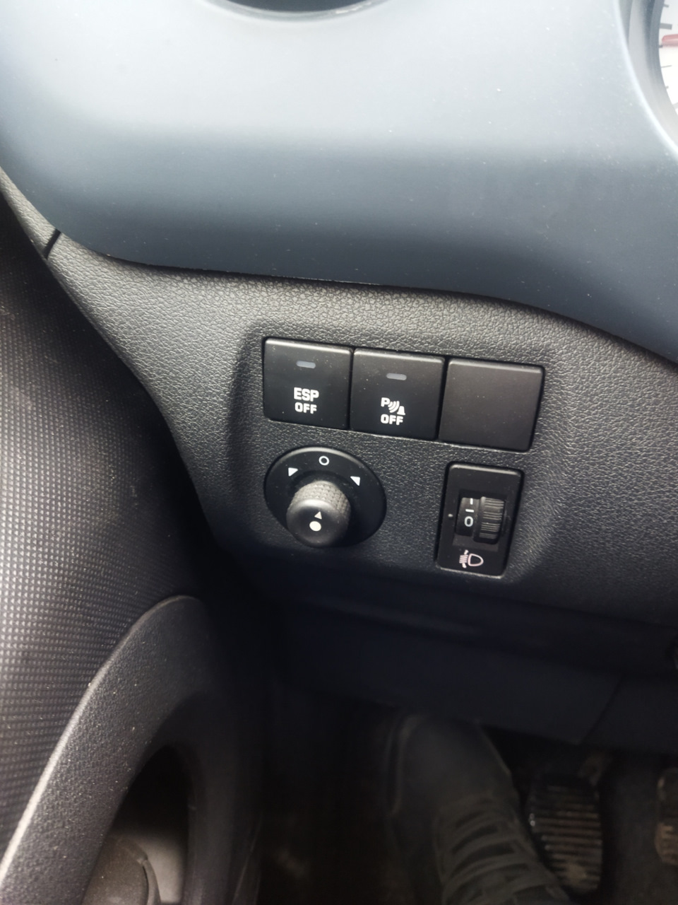 Кнопка отключения парктроника — Peugeot Partner Tepee, 1,6 л, 2010 года ...