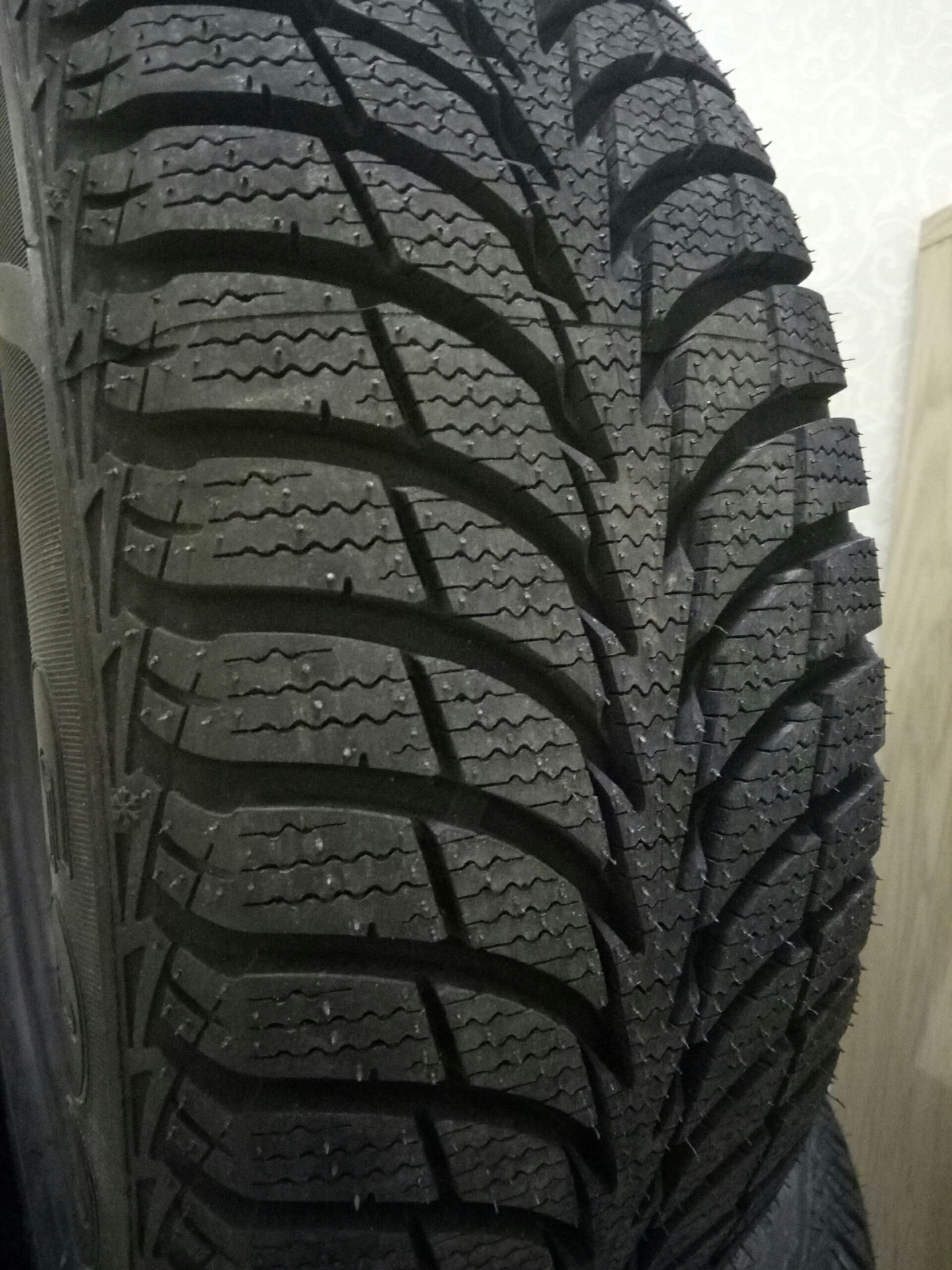 Sava eskimo ice185/65 r14. Goodyear ultragrip ice 185 60 r15. Сава липучка. Goodyear ultragrip ice 185 60 r15. Goodyear ultragrip ice arctic 185/65 r15.
