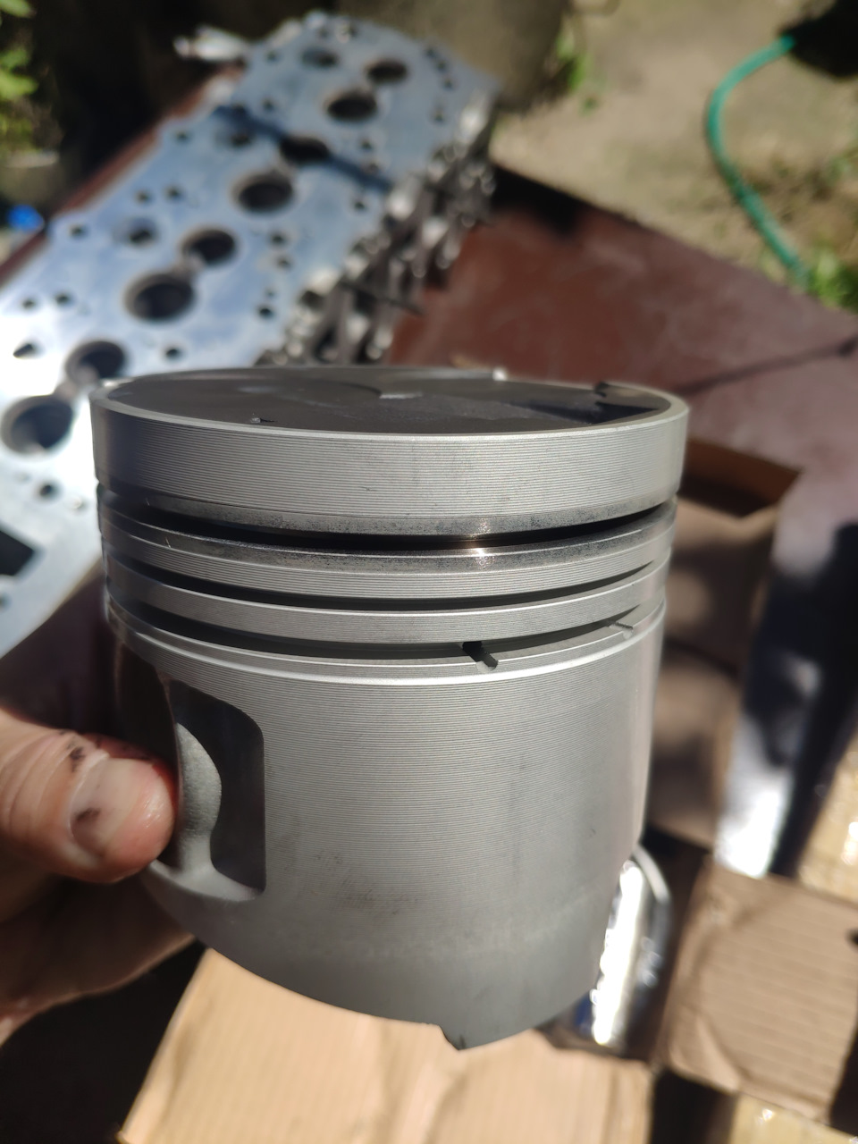 Комбо причин прогоревшего поршня. Заказ огромного списка запчастей ...