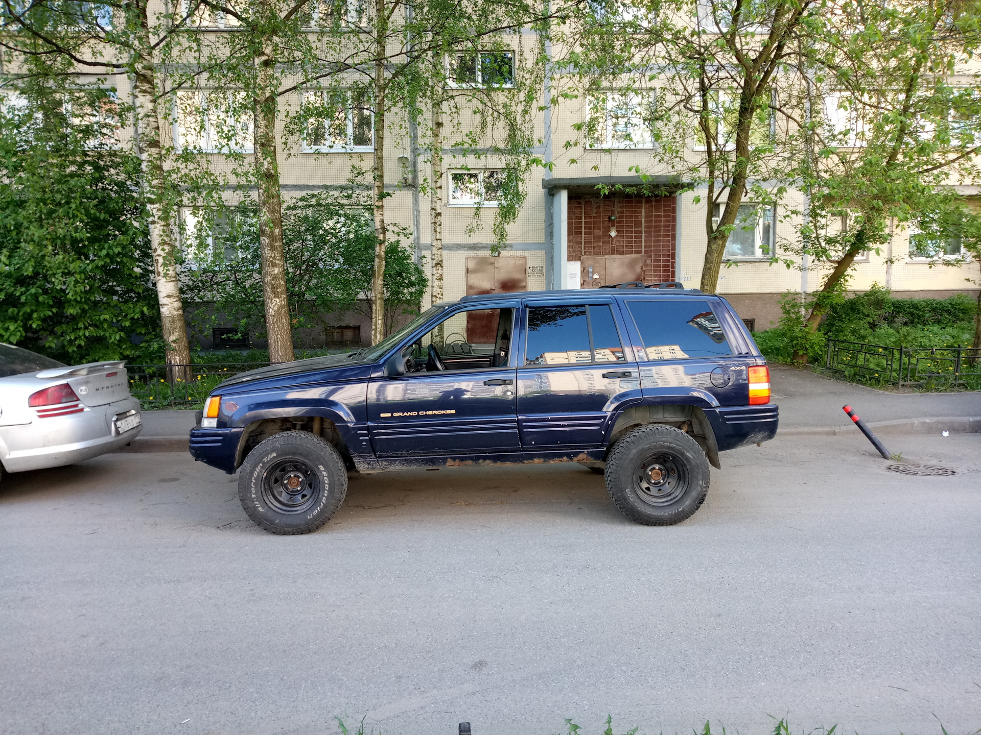 Jeep Grand Cherokee ZJ. Jeep Grand Cherokee лифт подвески. Лифт подвески Jeep Grand Cherokee ZJ. Grand Cherokee ZJ 35 колеса.