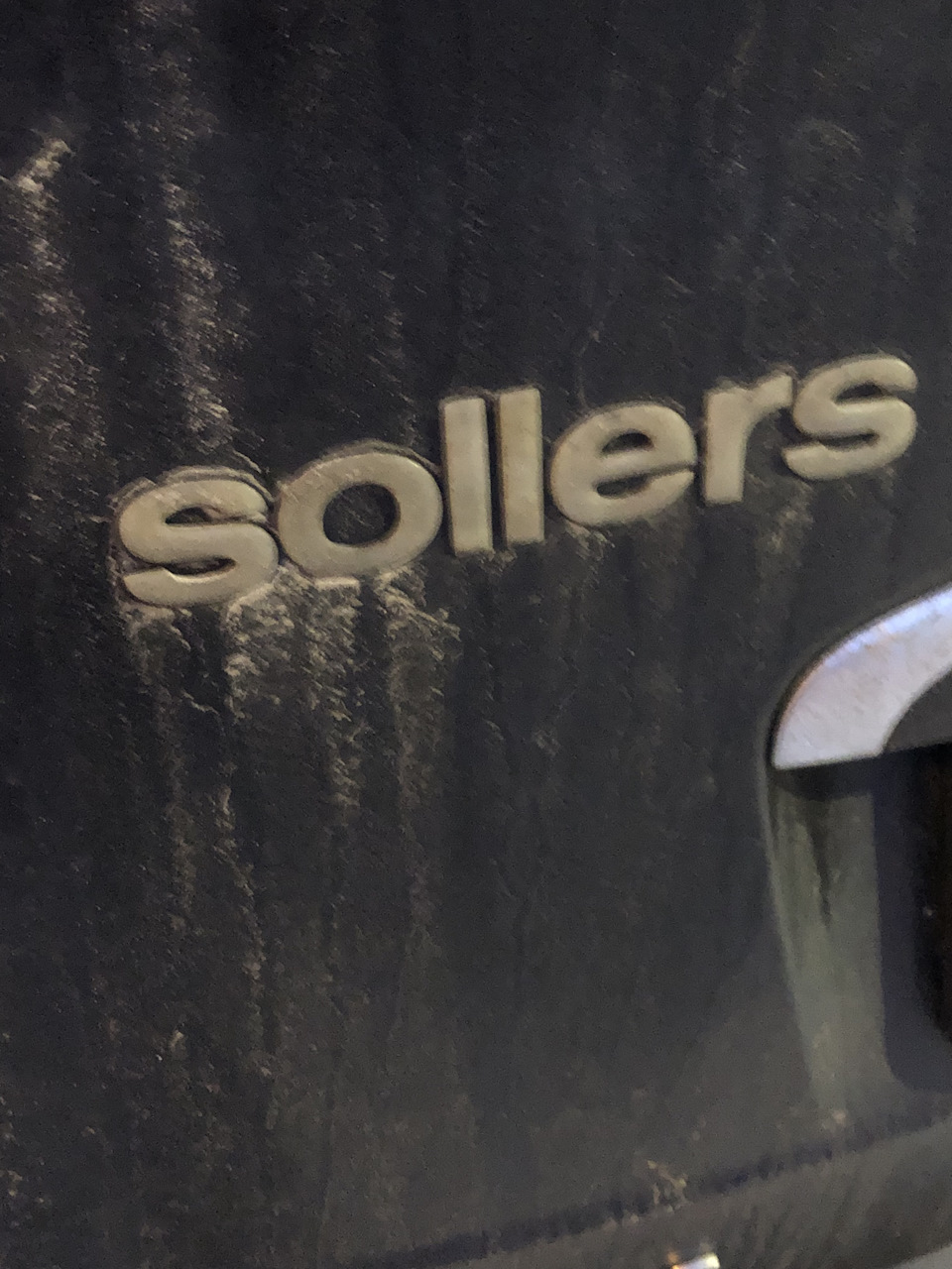 Как безболезненно для краски снять шильдик? — SsangYong Actyon (2G), 2 ...