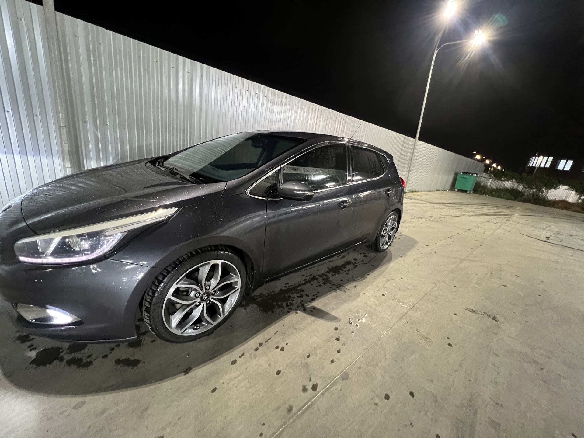 Переобулся) — KIA Ceed (2G), 1,6 л, 2012 года | колёсные диски | DRIVE2