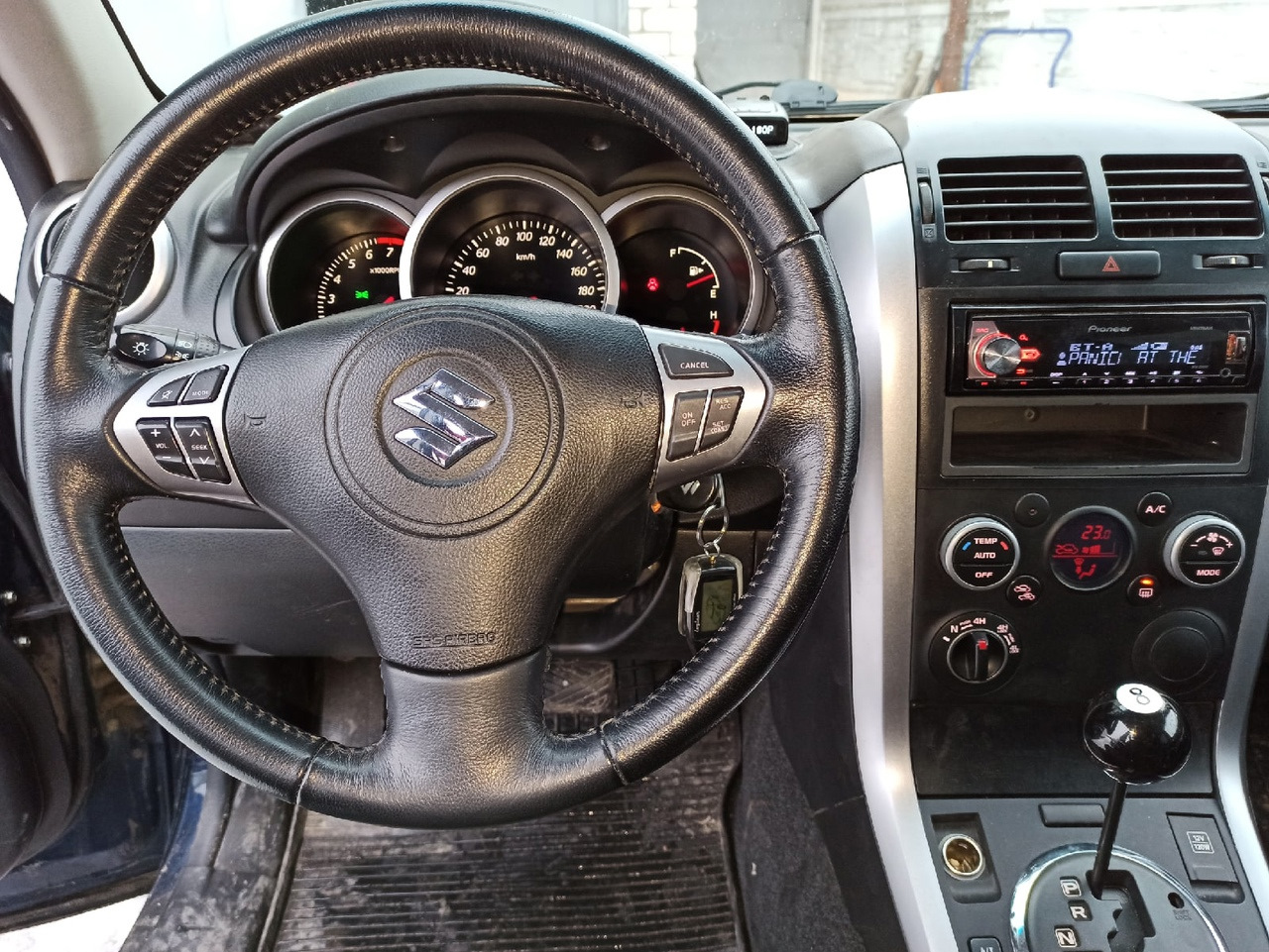 Как снять руль suzuki grand vitara Круиз-контроль и новый руль - Suzuki Grand Vitara (2G), 2 л, 2010 года тюнинг DR