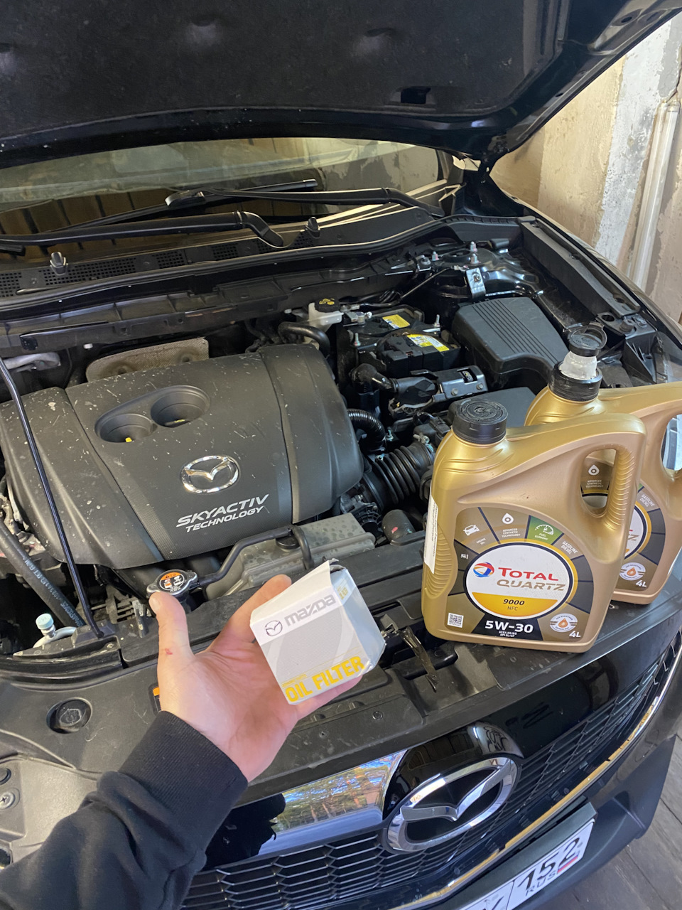 Photo from the logbook Mazda CX-5 (1G). Found on photo: B8016