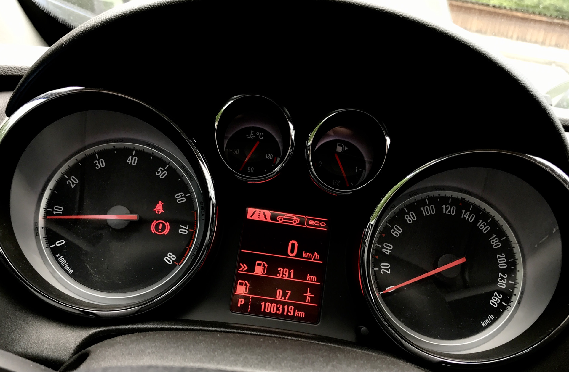 Мазда спорт режим. Ограничение скорости Опель дисплей.