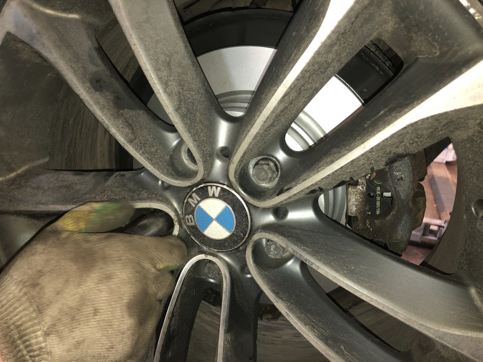 Как у вашей BMW с тормозами? Давно проверяли диски на износ? А когда ...