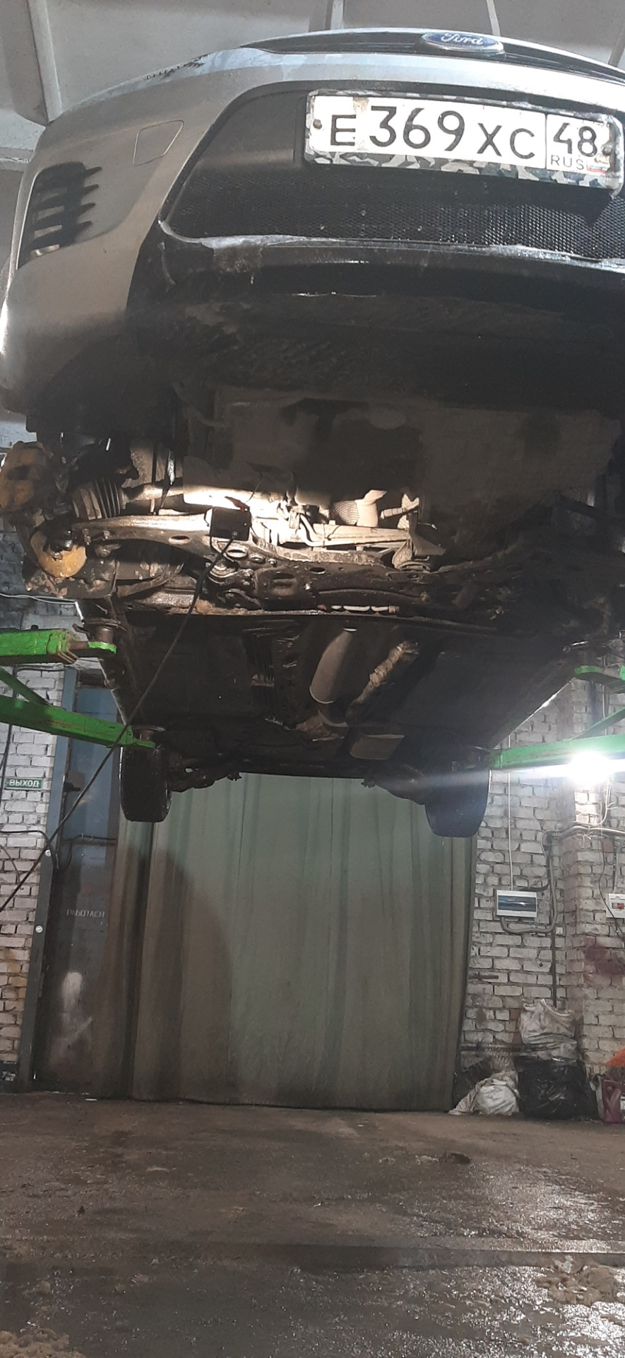 Замена промежуточного подшипника 2. — Ford C-Max I, 2 л, 2007 года ...