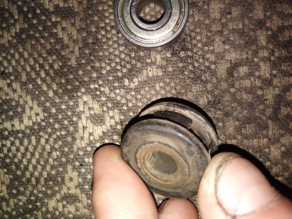 608 подшипник вместо бушингов в тросы МКПП С-56 — Toyota Corolla Levin ...