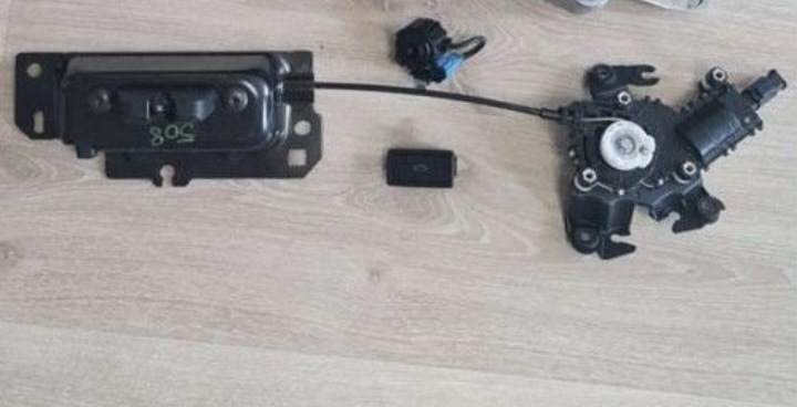 Замок багажника с доводчиком на Citroen C4 Picasso (2G), Citroen ...