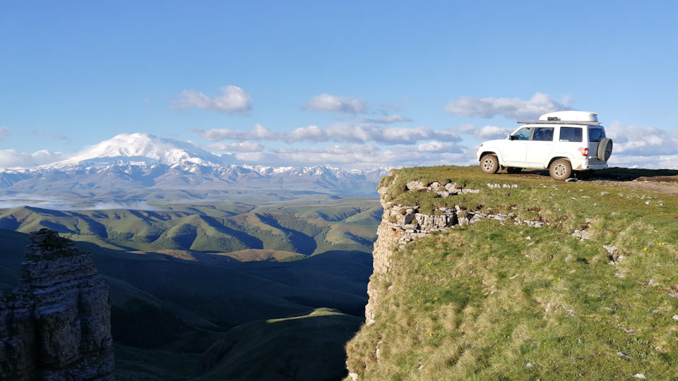 УАЗ Patriot БЕЛЫЙ