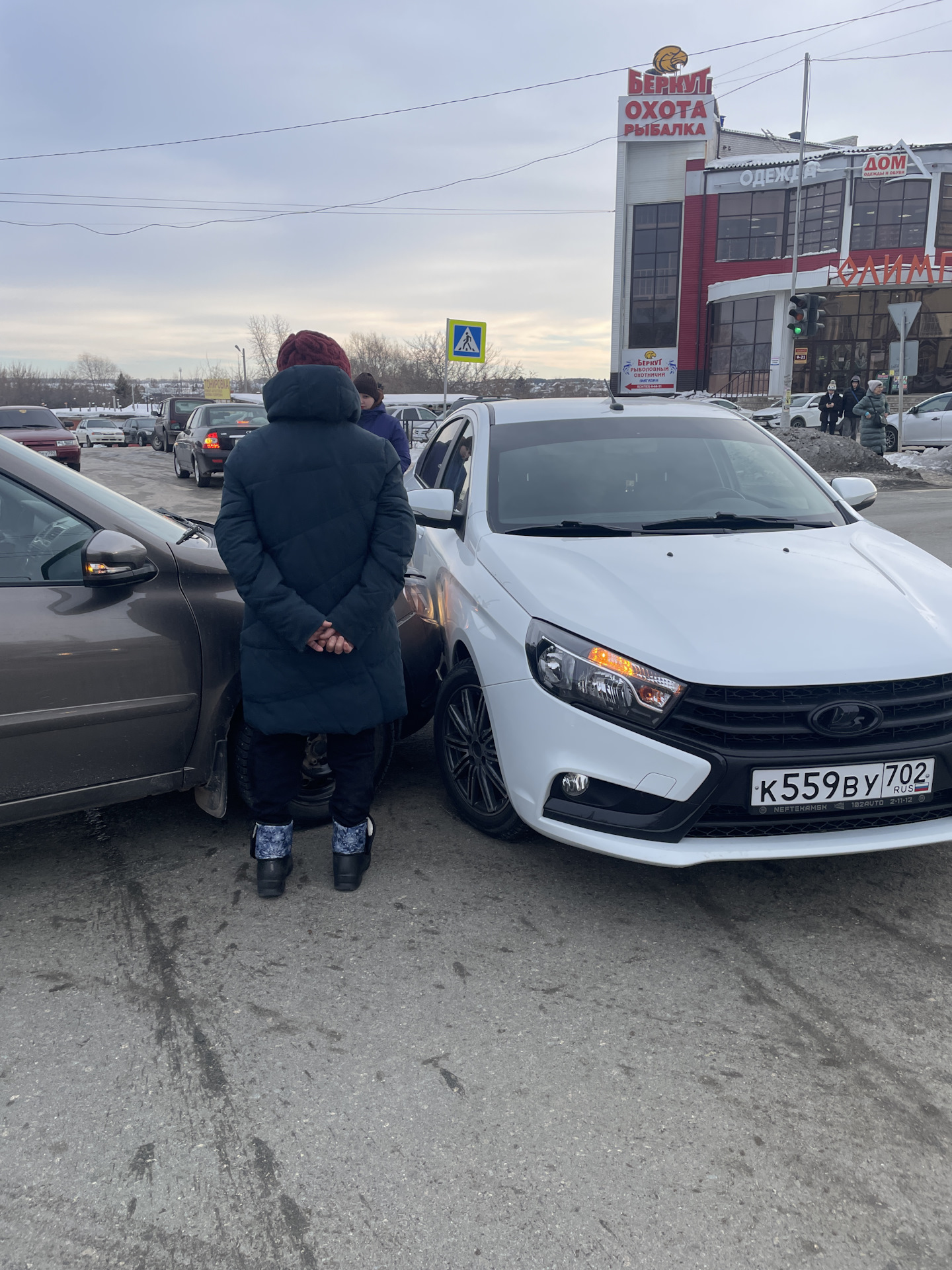 Ищи виноватых. — Lada Vesta, 1,6 л, 2020 года | ДТП | DRIVE2