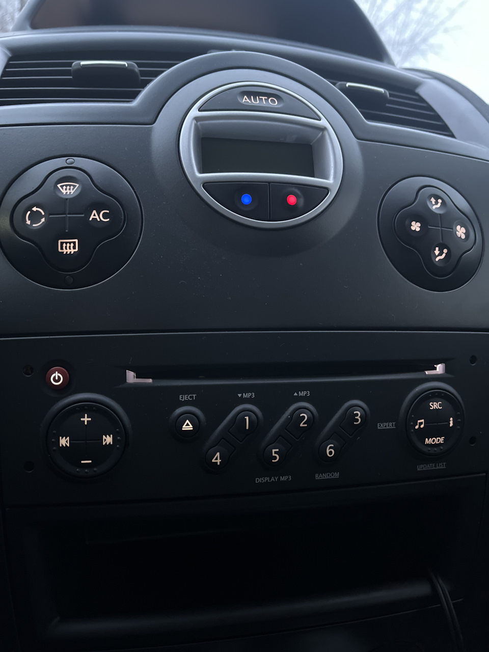 Блокировка магнитолы — Renault Megane II, 1,6 л, 2008 года | наблюдение ...