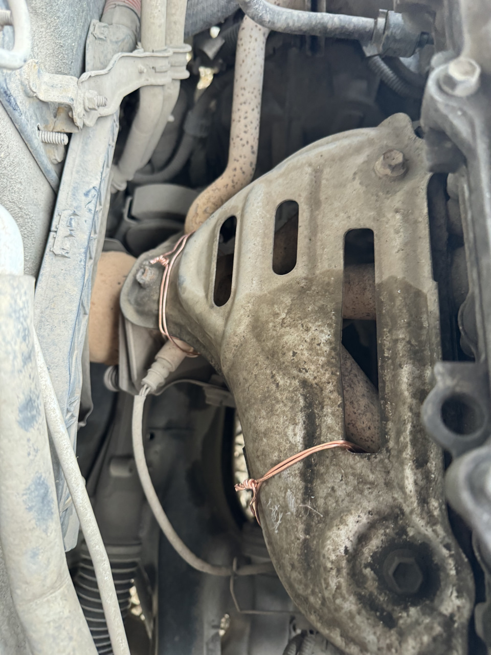 Слышу звон, да не знаю, где он — Toyota Prius (30), 1,8 л, 2010 года ...