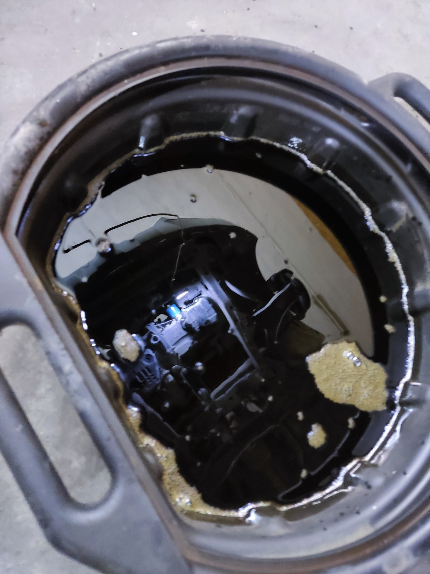 Замена масла в коробке (вариатор, CVT7) — Lada XRAY Cross, 1,6 л, 2021 ...