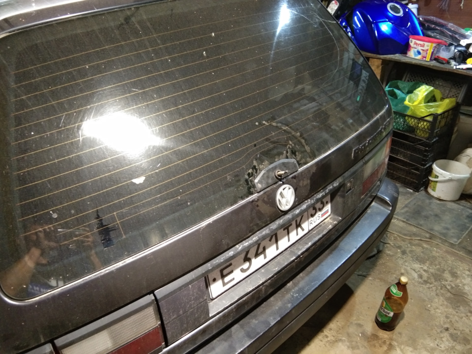 Моторчик заднего дворника — Volkswagen Passat B3, 1,8 л, 1991 года ...