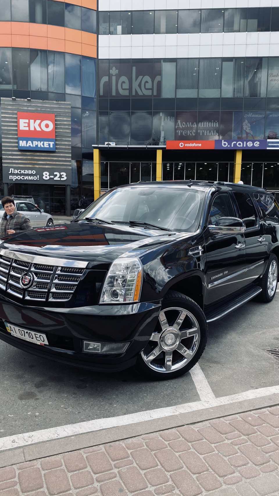 Просто красавчик, нравиться — ну очень — Cadillac Escalade (3G), 6,2 л,  2007 года | просто так | DRIVE2